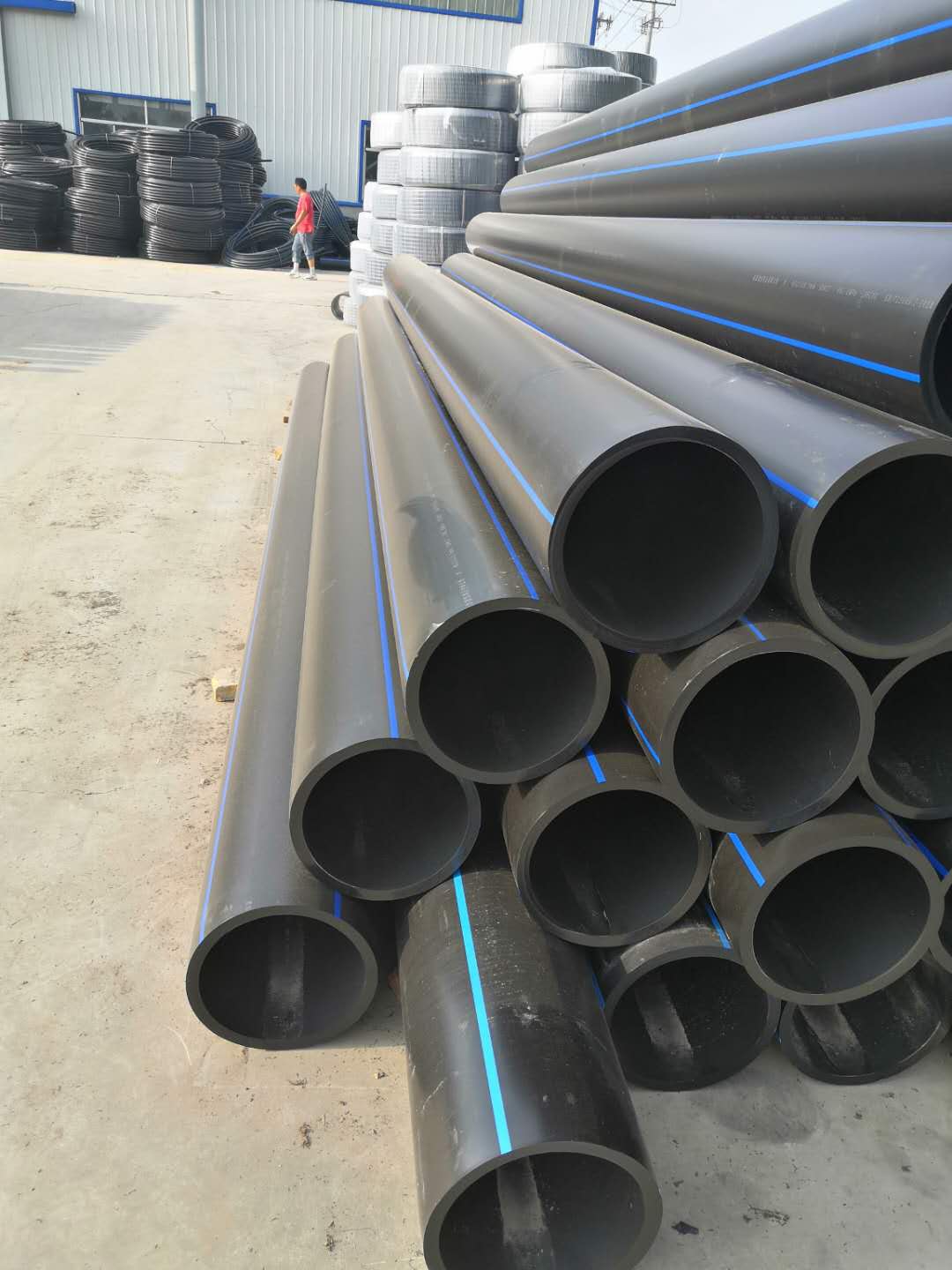 �ǿ���PE���� ��300�״�Խ����