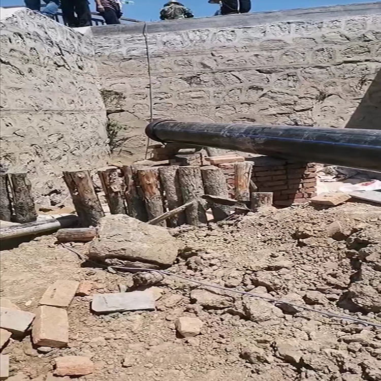 �۰�������������ˮ����������ˮ��Ŀ400�׾����羺ƽ̨���ۺ���